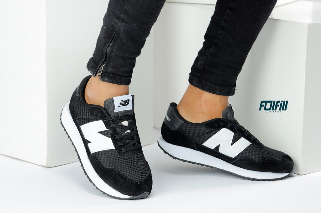 New Balance 237