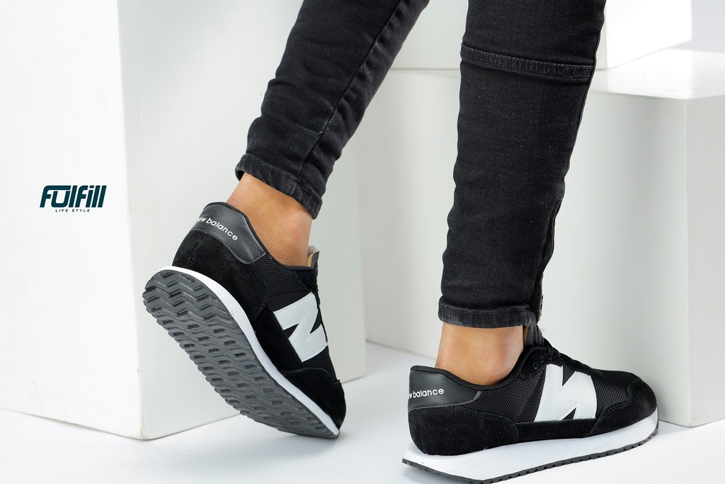 New Balance 237