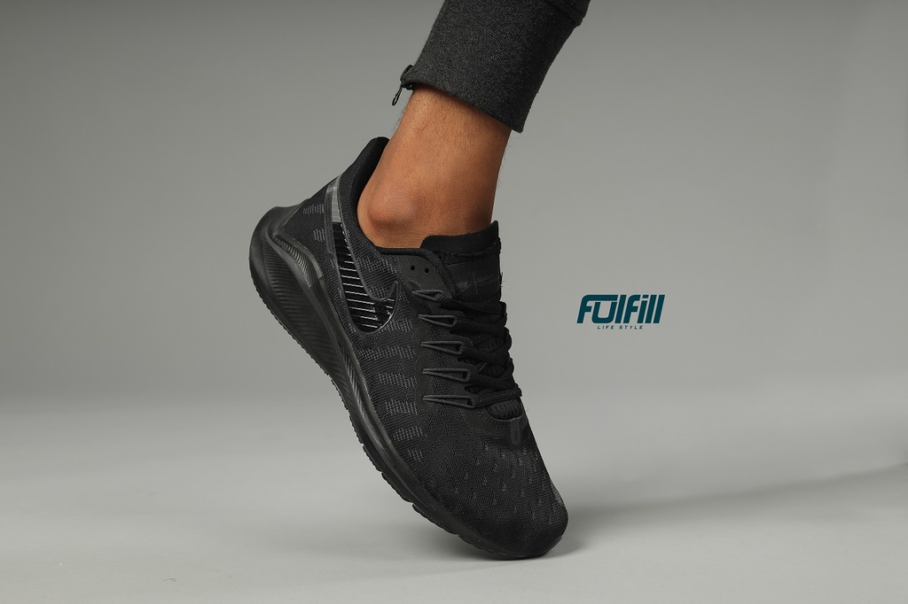 Nike Air Zoom Vomero 14  Black