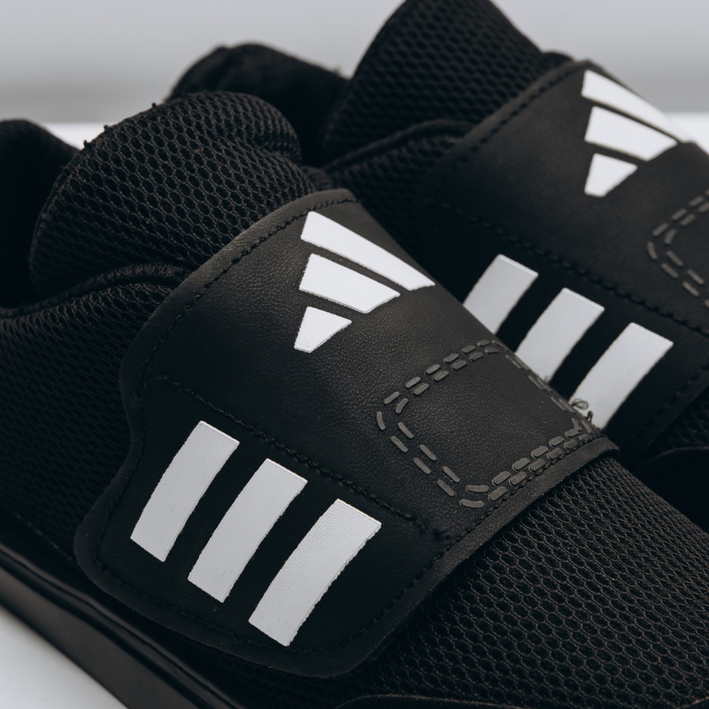 Adidas 3 Line