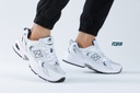 New Balance 530 trainers White