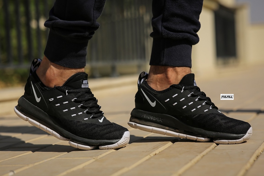 Nike Zoom Deluxe Black