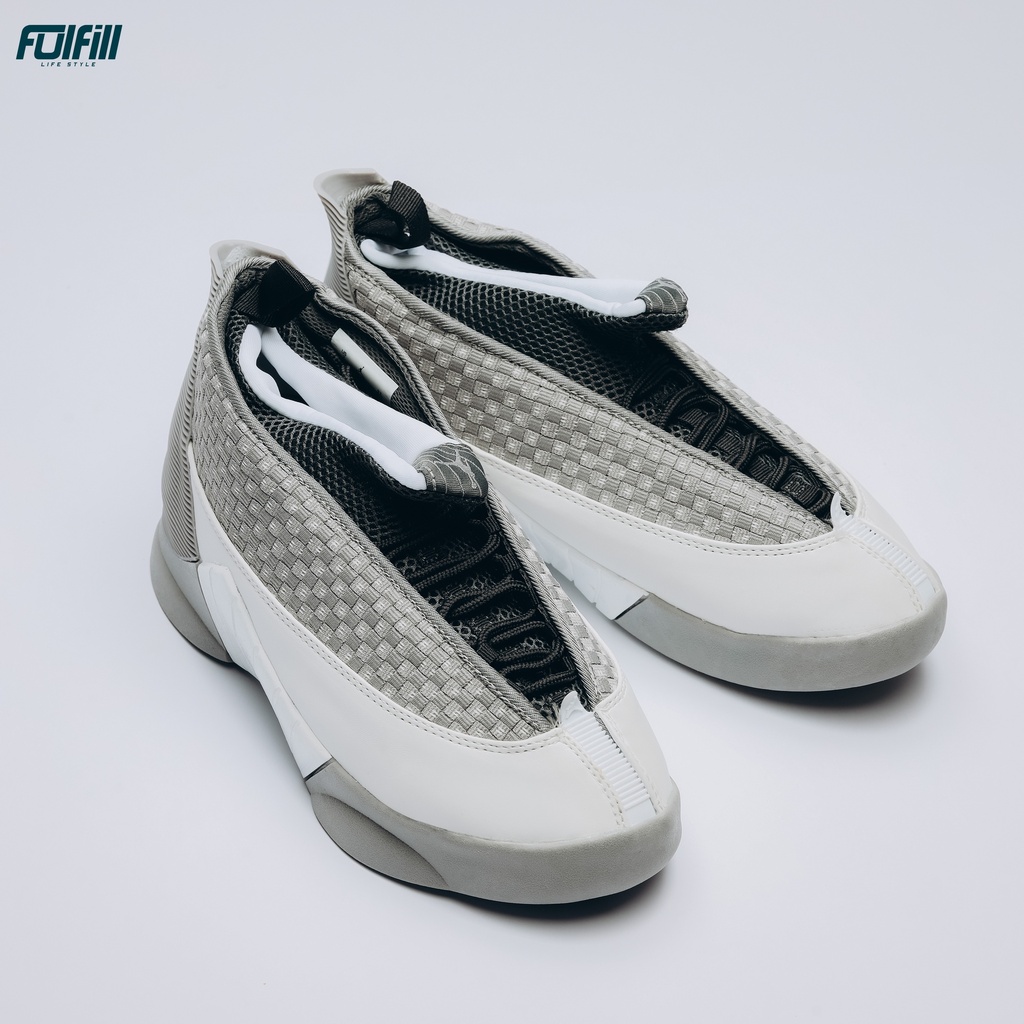 Nike jordan Retro 15 Gray - White