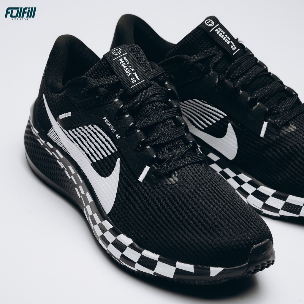 Nike PEGASUS 40 Black - White