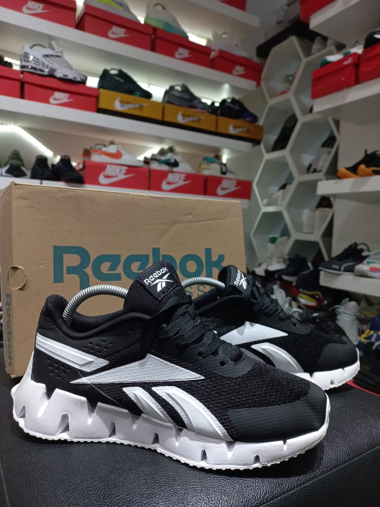 Reebok ZIG BLACK WHITE