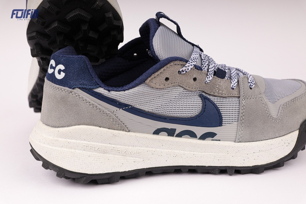 Nike ACG Beige Green