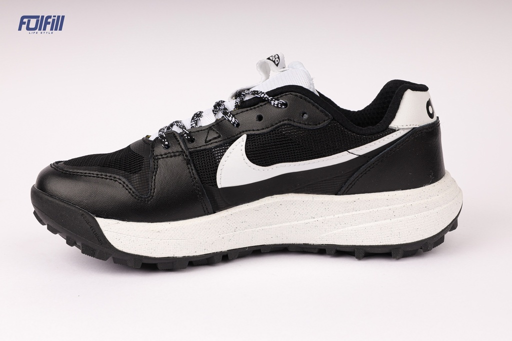Nike ACG Beige Green