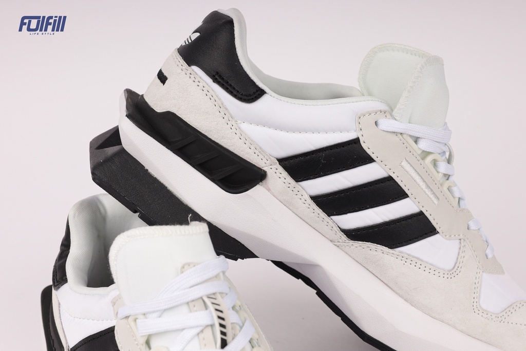 ADIDAS Cloudfoamlll 