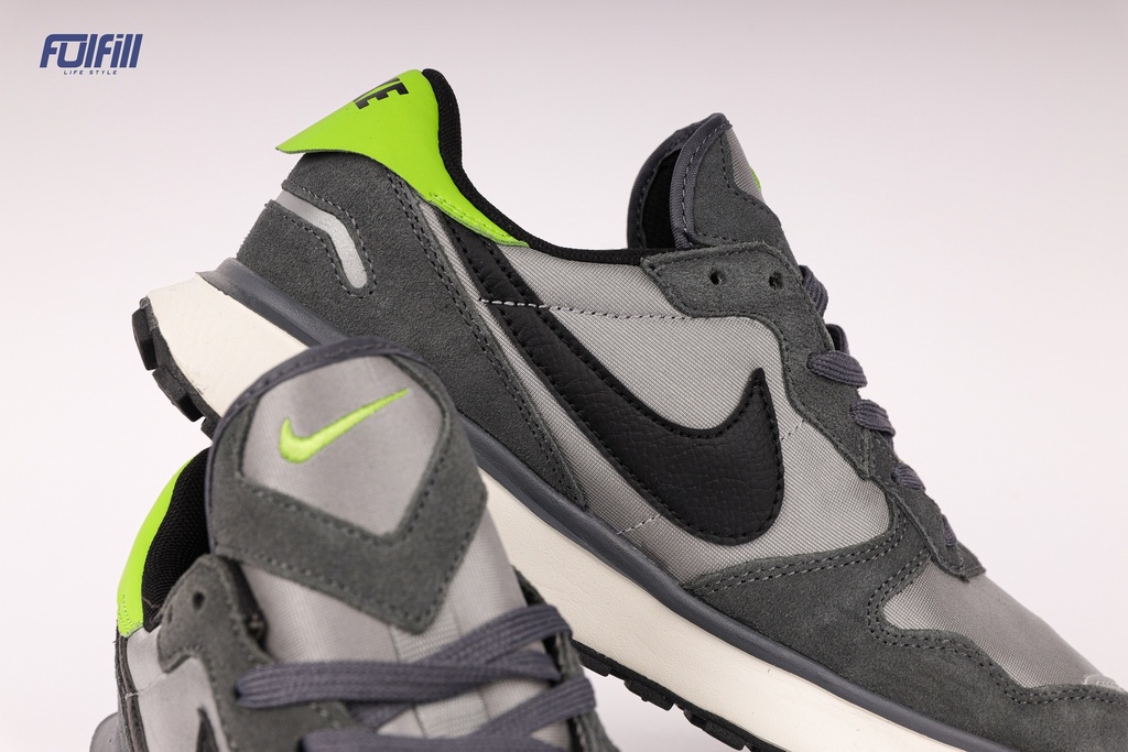 Nike ACG Beige Green