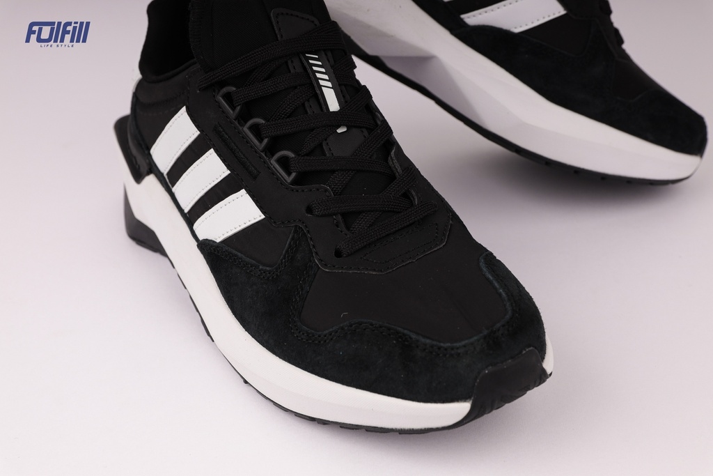 ADIDAS Cloudfoamlll 