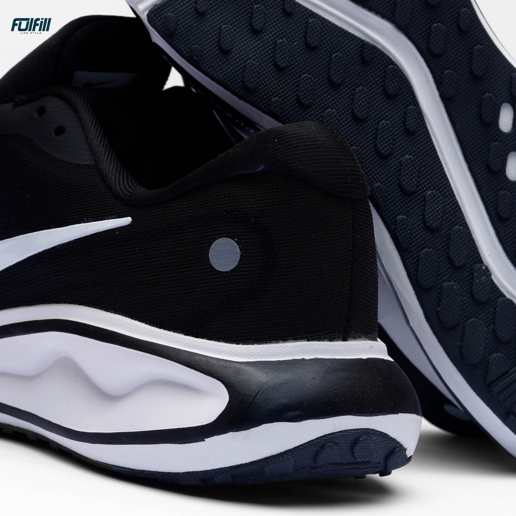 Nike MM