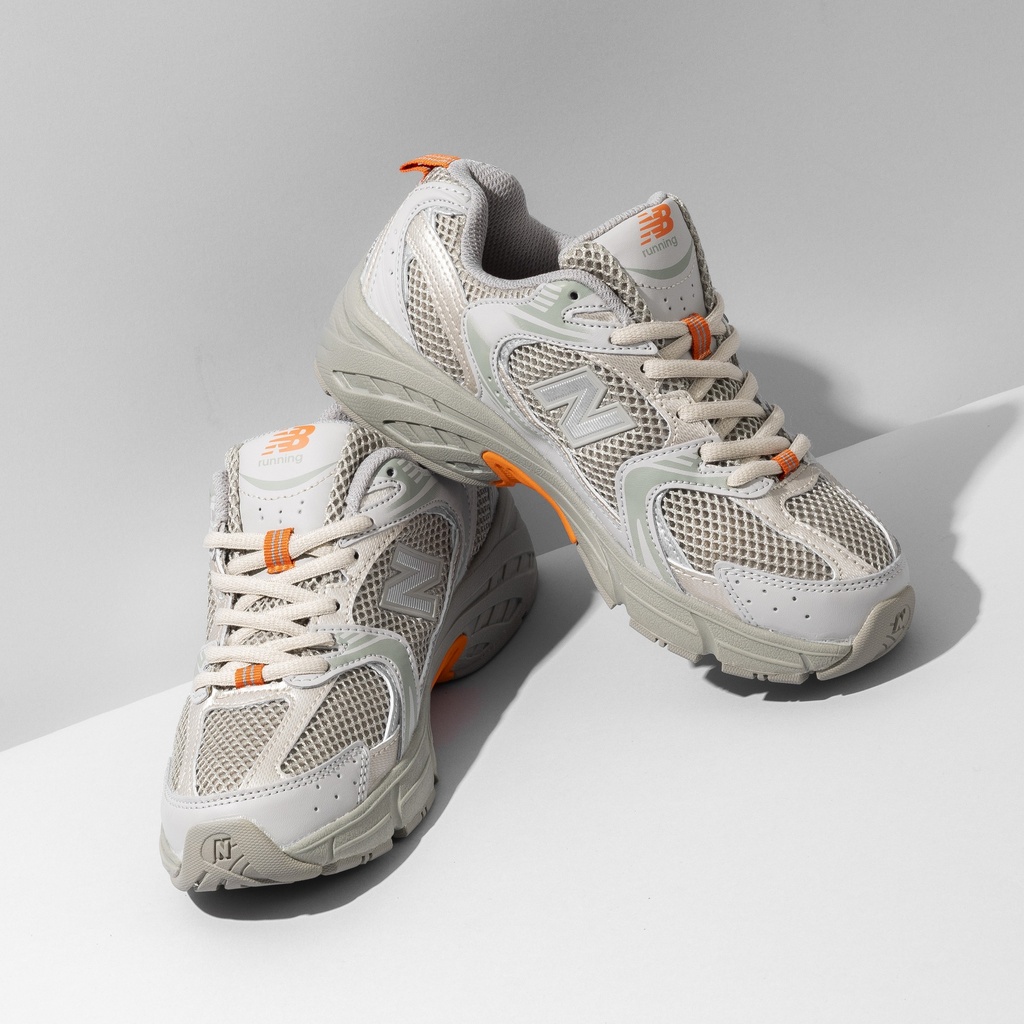 New Balance 530 trainers White
