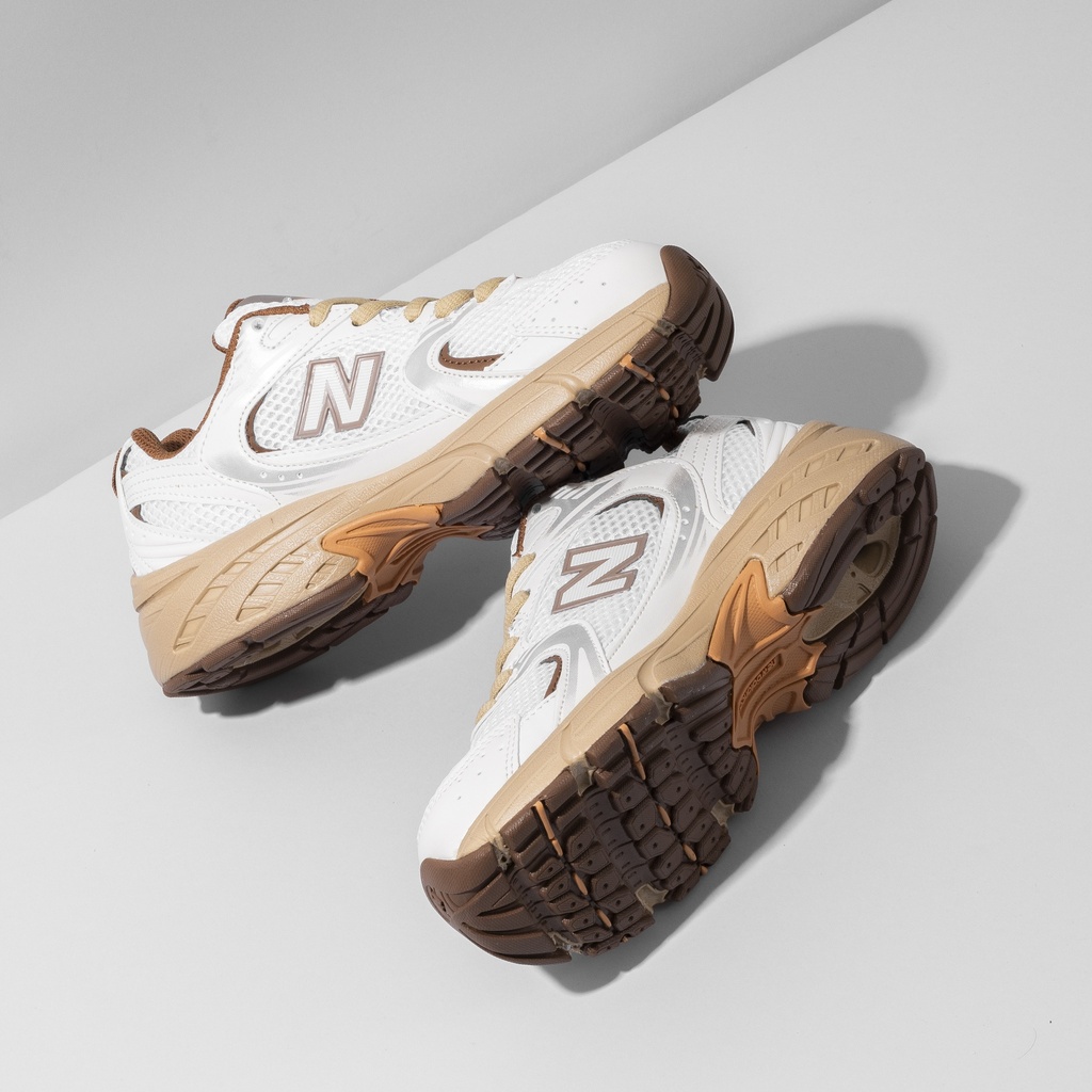 New Balance 530 trainers White