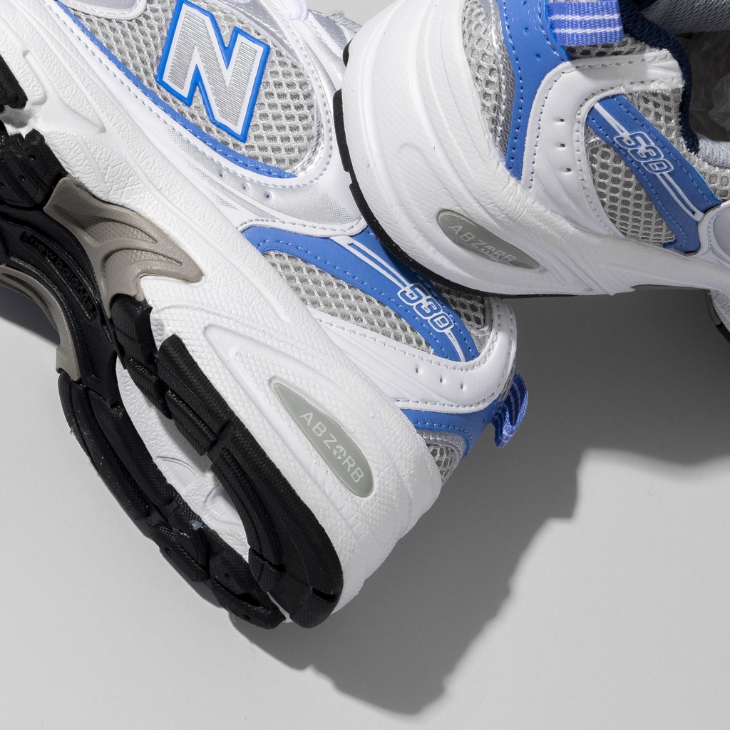 New Balance 530 trainers White