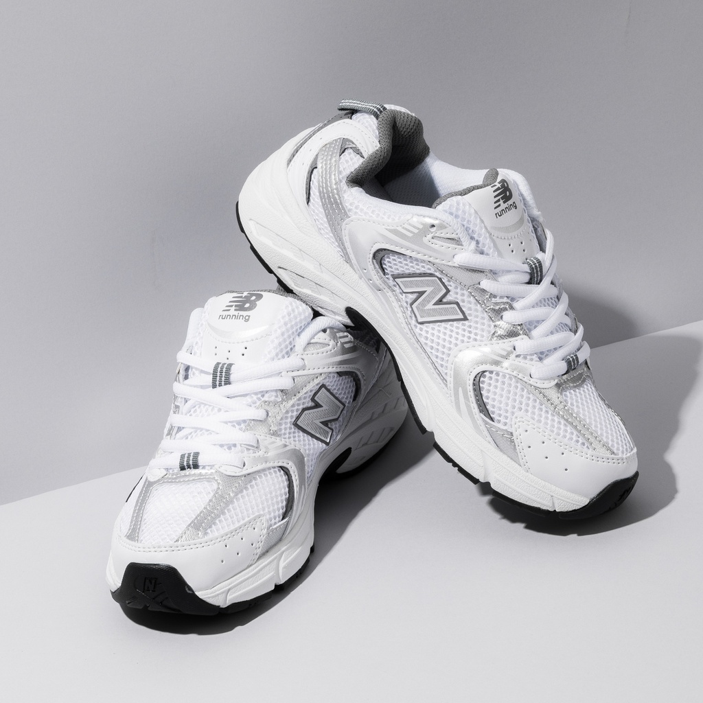 New Balance 530 trainers White