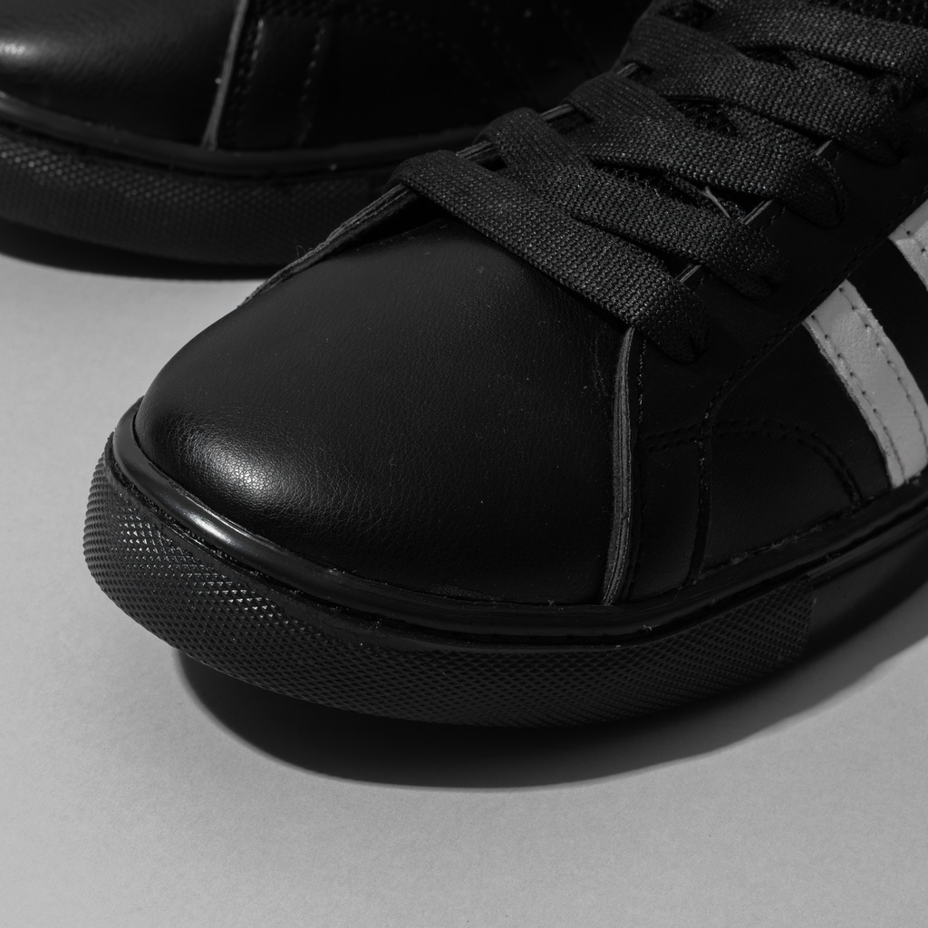 Adidas Continental White