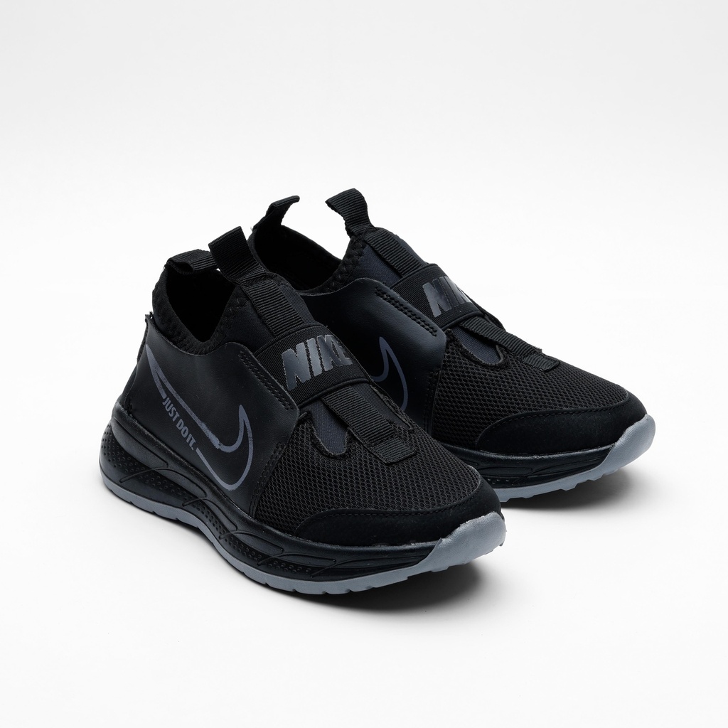 NIKE Black