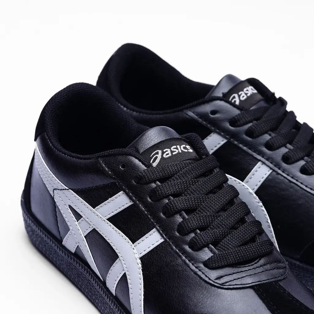 ASICS Black Gray