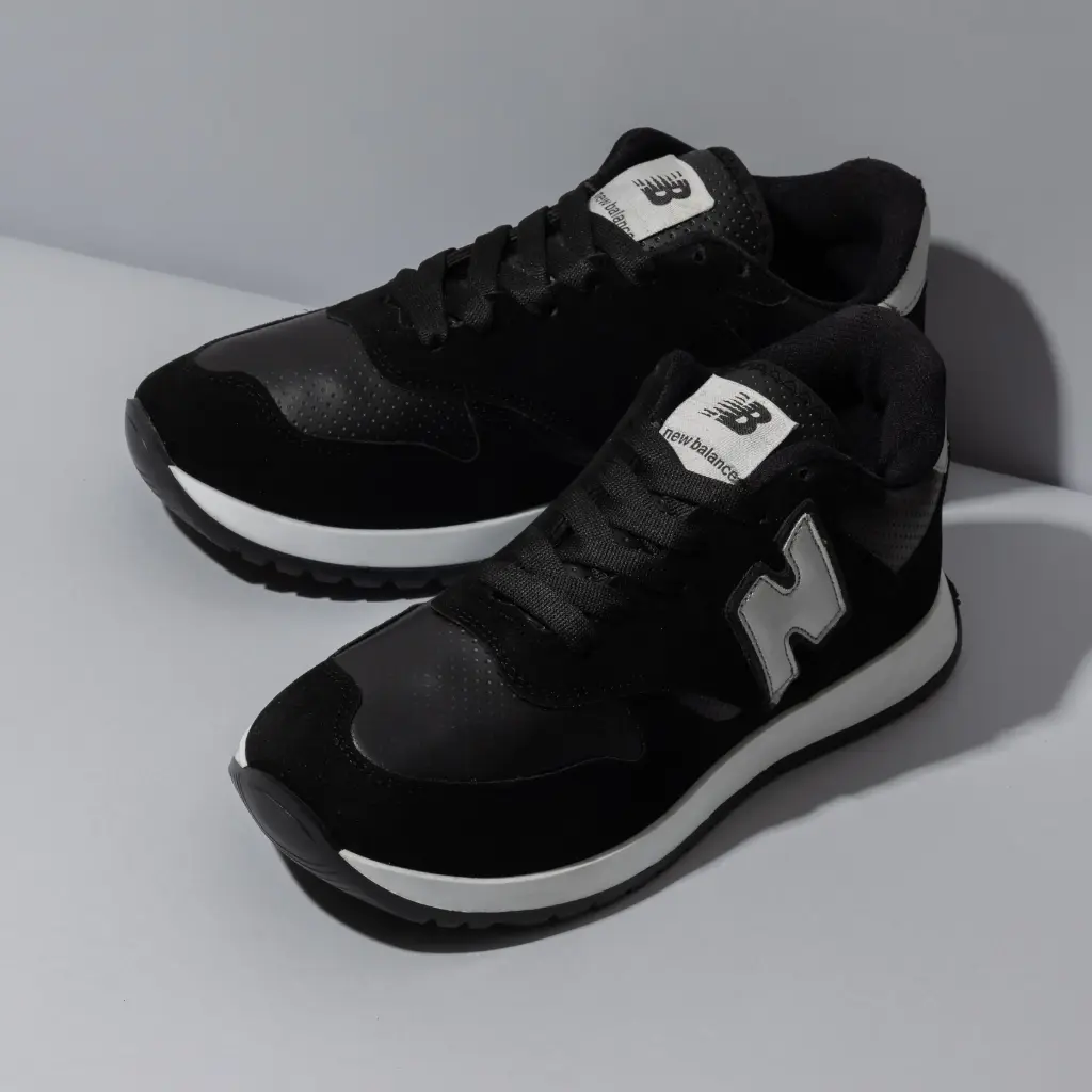 NEW BALANCE  333 BLACK