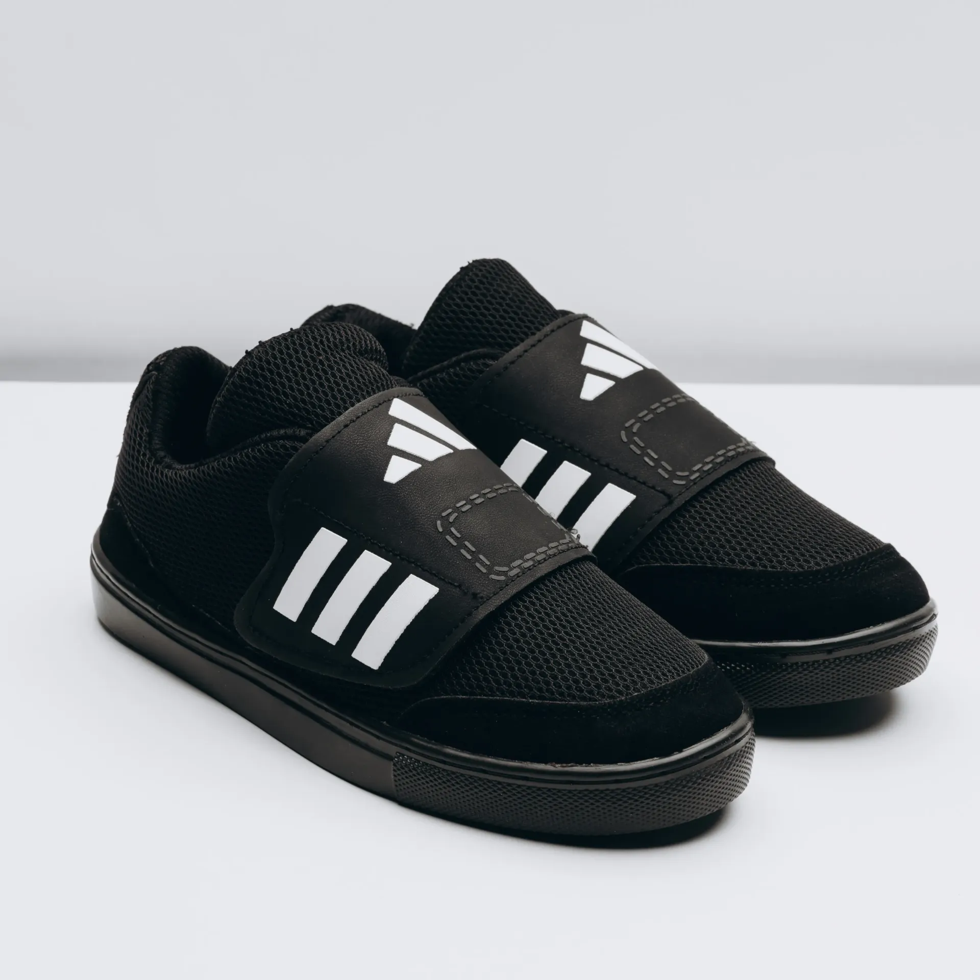 Adidas 3 Line