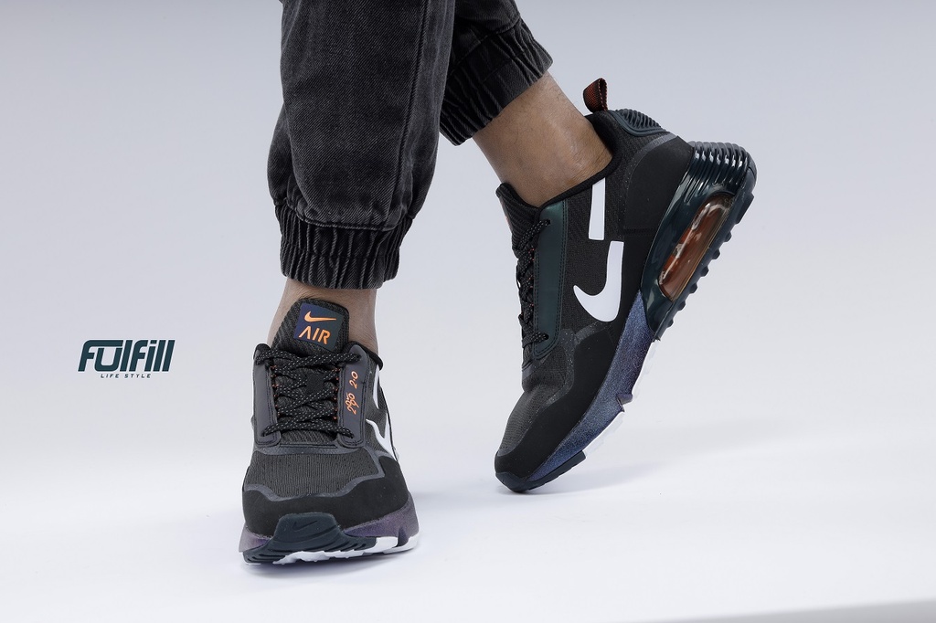 Nike Air Max  Black & orange