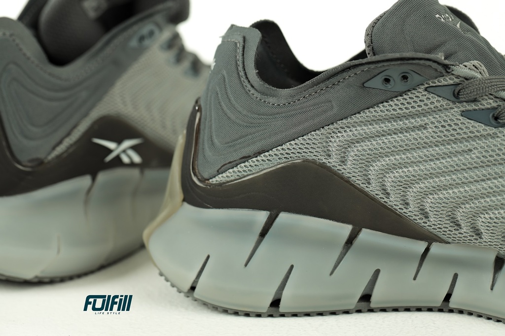 Reebok Zig Kinetica Gray