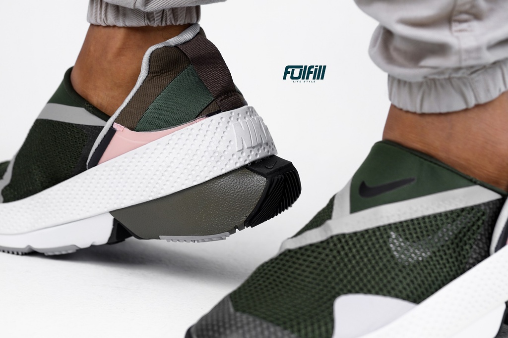Nike Go FlyEase Dark Green