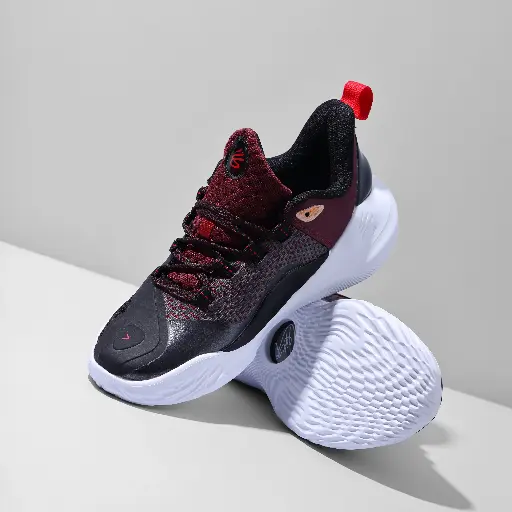 Under Armour Charged Black