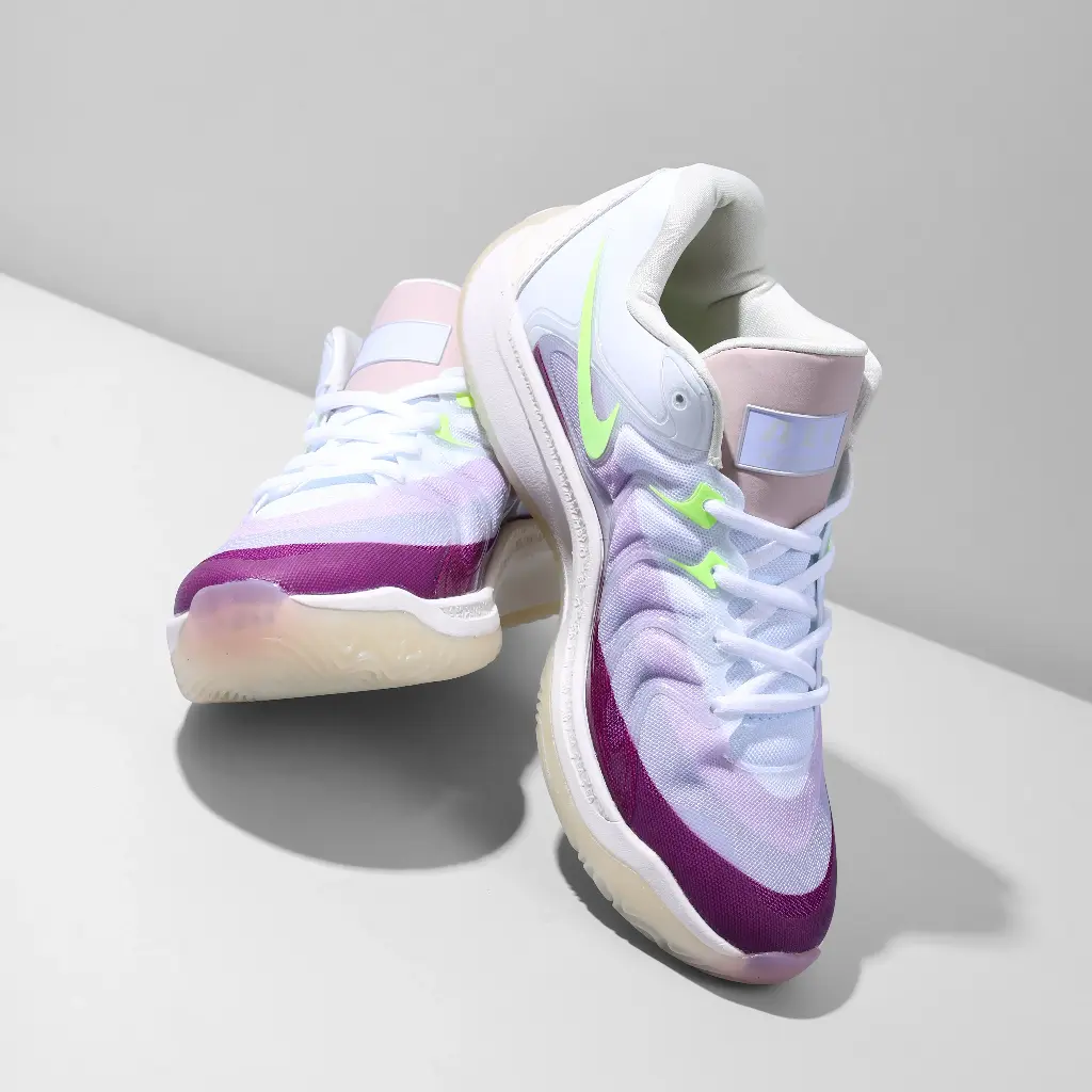 NiKE 7 WHiTE PURPLE