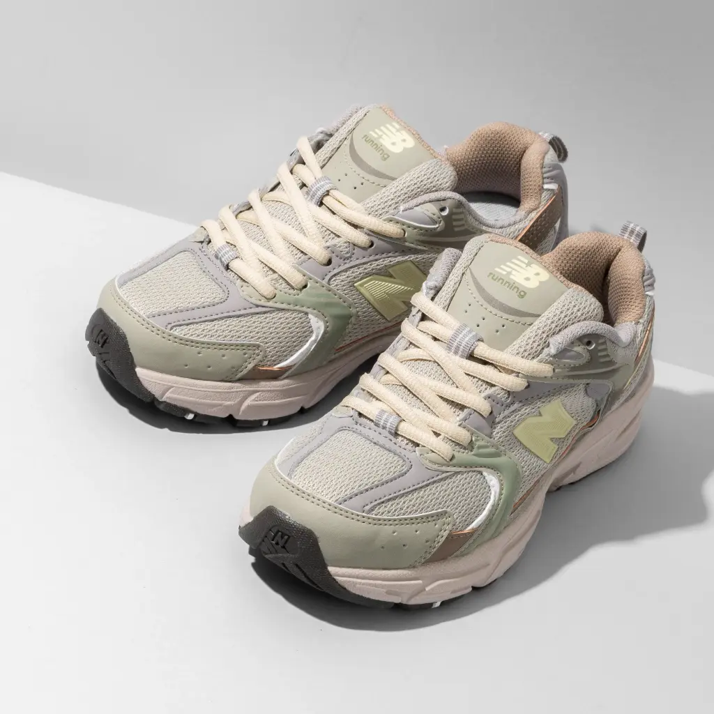 New Balance 530 BEIGE 