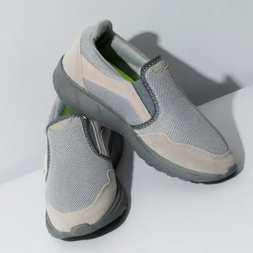 SKECHERS gray ll